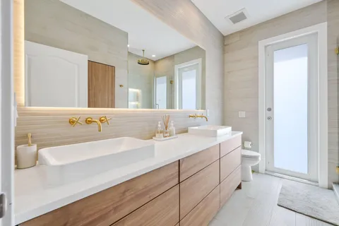 $1,895,000 | 4552 Northwest 26th Avenue, Boca Raton, FL 33434