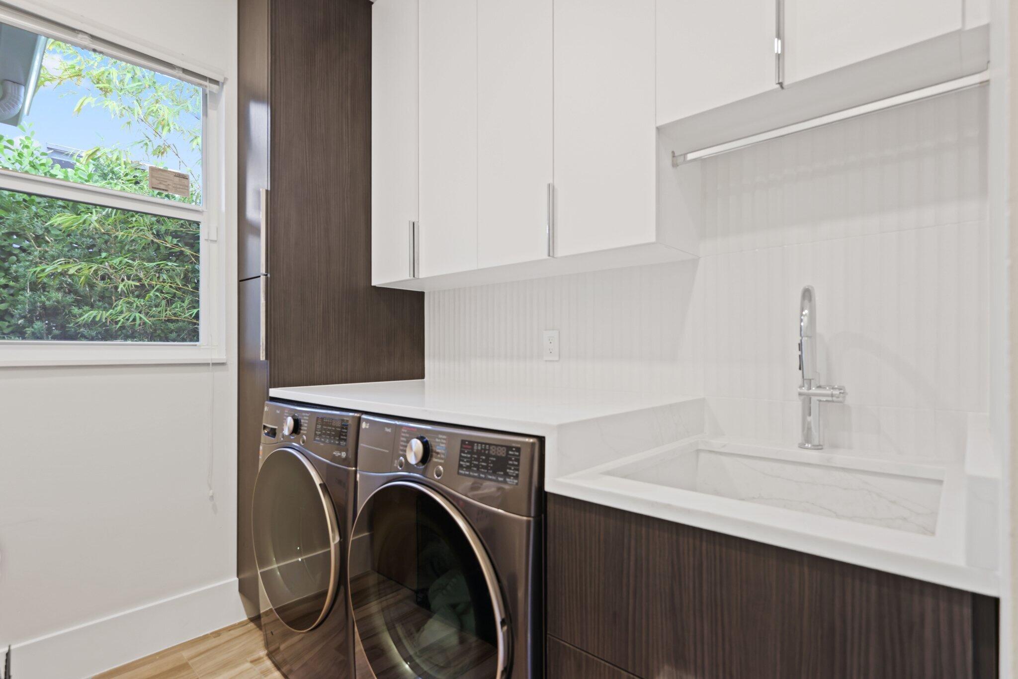 4552 Northwest 26th Avenue Boca Raton, FL 33434 - Photo 33 of 54 laundry