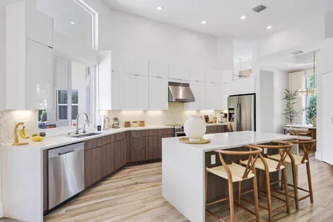 $1,895,000 | 4552 Northwest 26th Avenue, Boca Raton, FL 33434