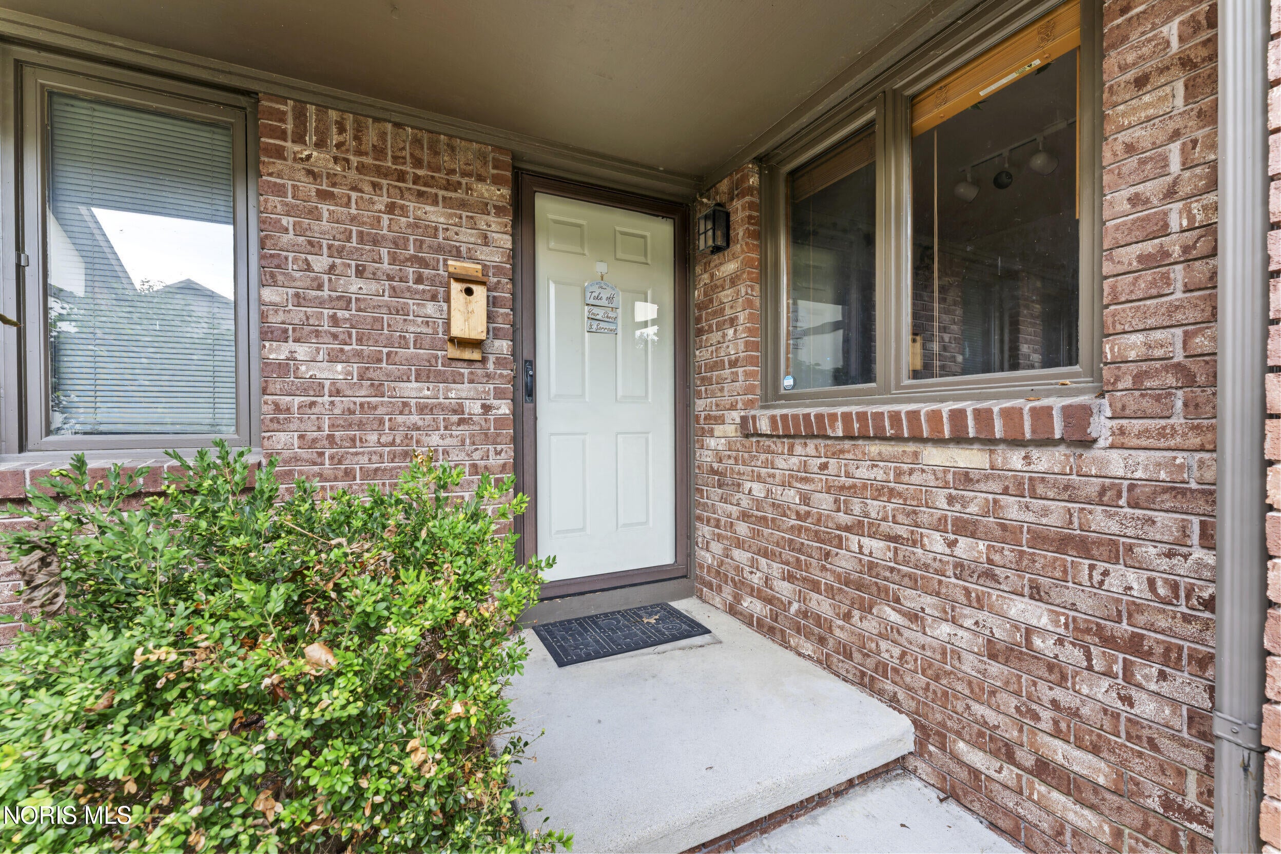 1774 Hidden Ridge Road Toledo, OH 43615 - Photo 2 of 23 Gallery Image 2