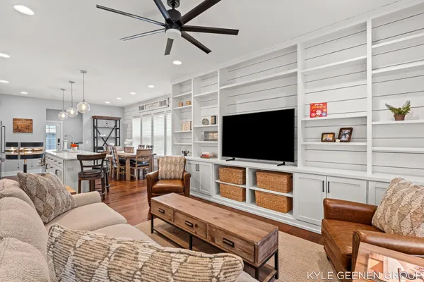 $825,000 | 140 West 10th Street, Holland, MI 49423