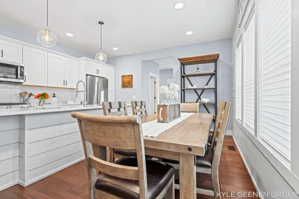 $825,000 | 140 West 10th Street, Holland, MI 49423