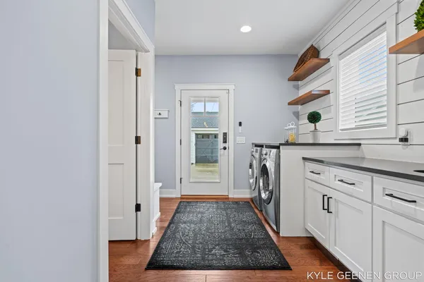 $825,000 | 140 West 10th Street, Holland, MI 49423