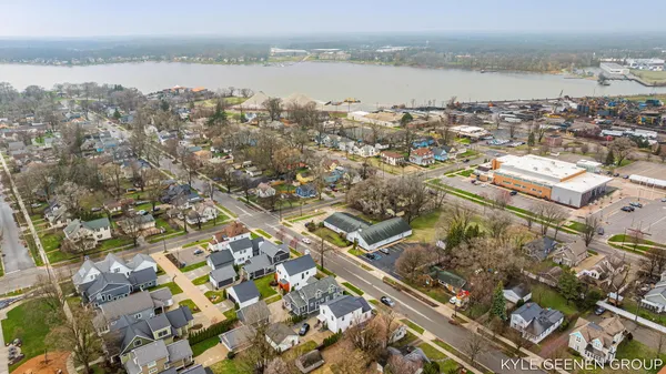 $825,000 | 140 West 10th Street, Holland, MI 49423