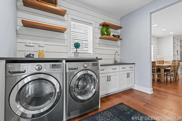 $825,000 | 140 West 10th Street, Holland, MI 49423