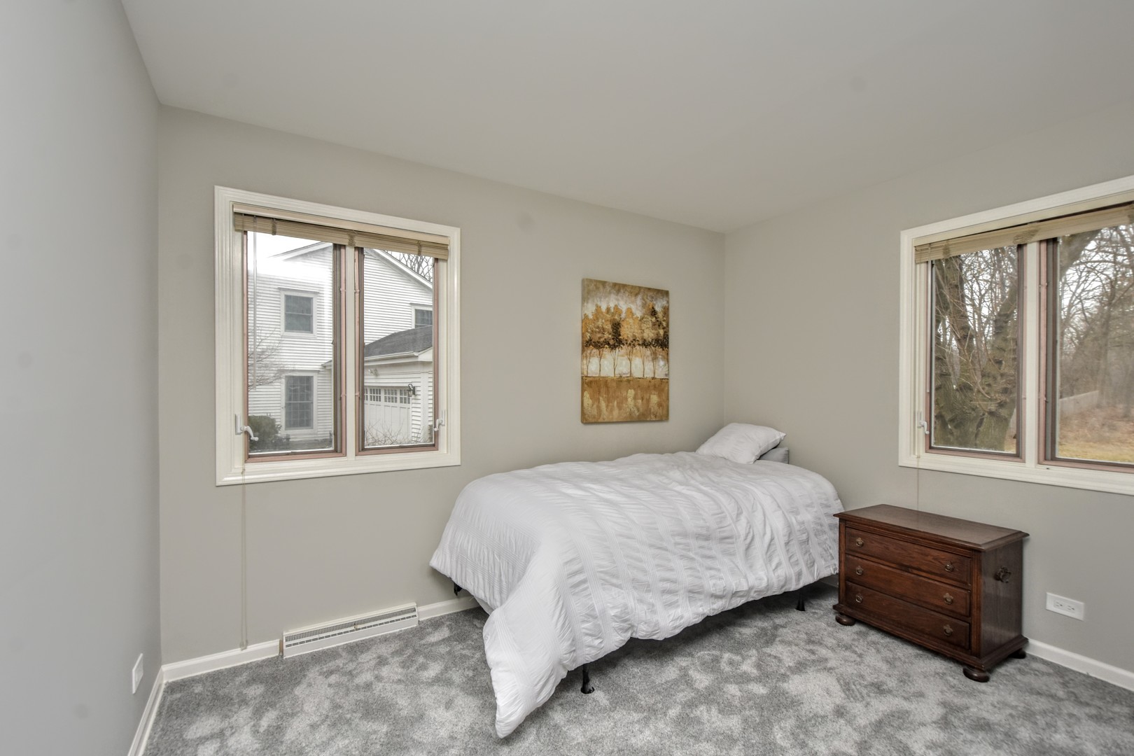793 Cherokee Road Lake Forest, IL 60045 - Photo 26 of 39 a bedroom with a bed and a window
