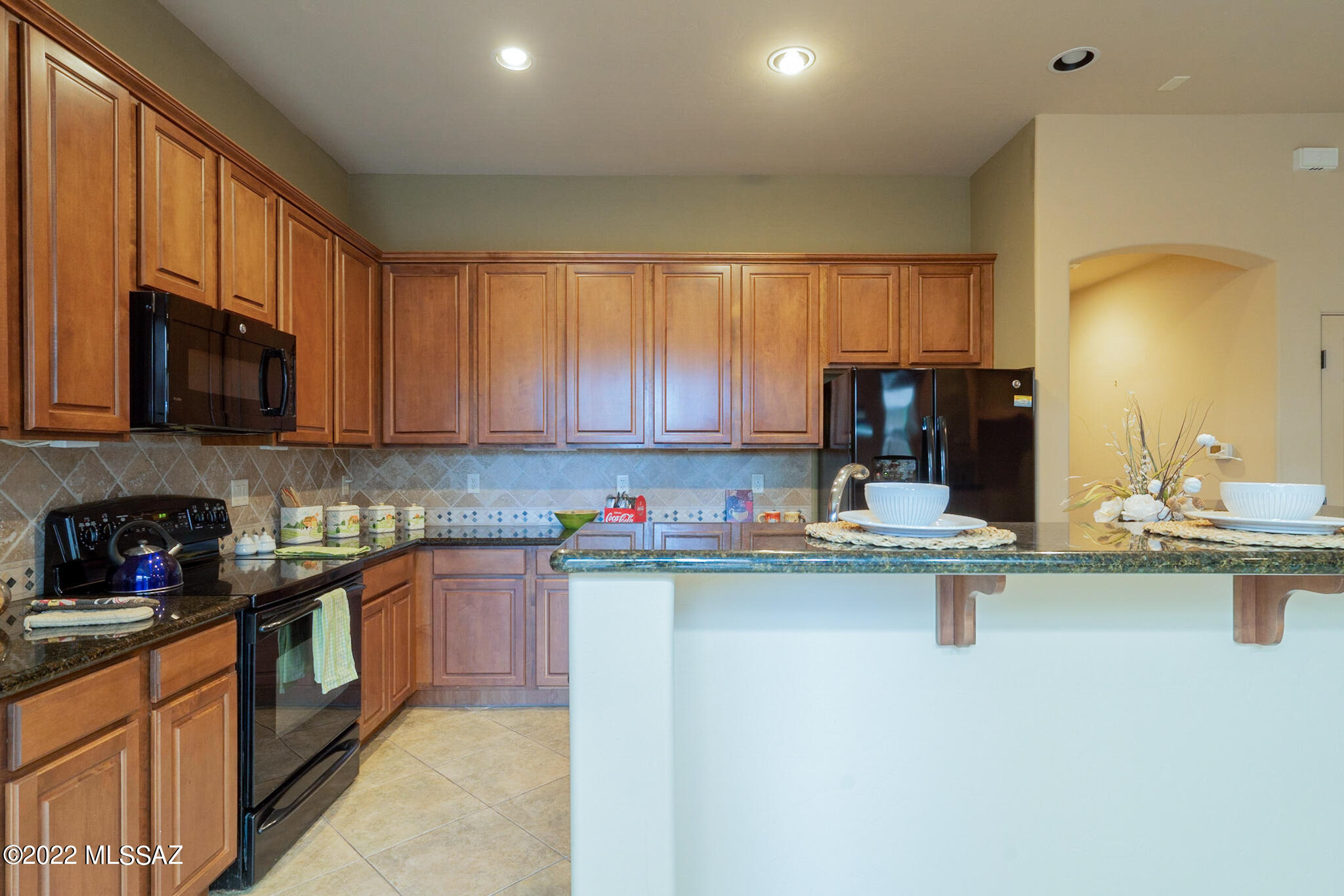 175 East Castlefield Circle Tucson, AZ 85704 - Photo 11 of 48