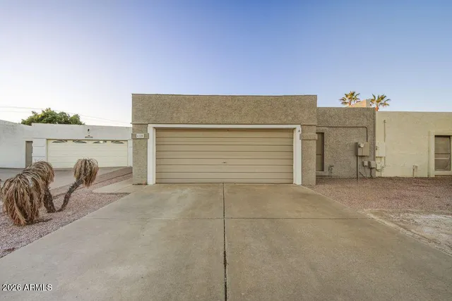 $400,000 | 6120 East Augusta Circle, Mesa, AZ 85215