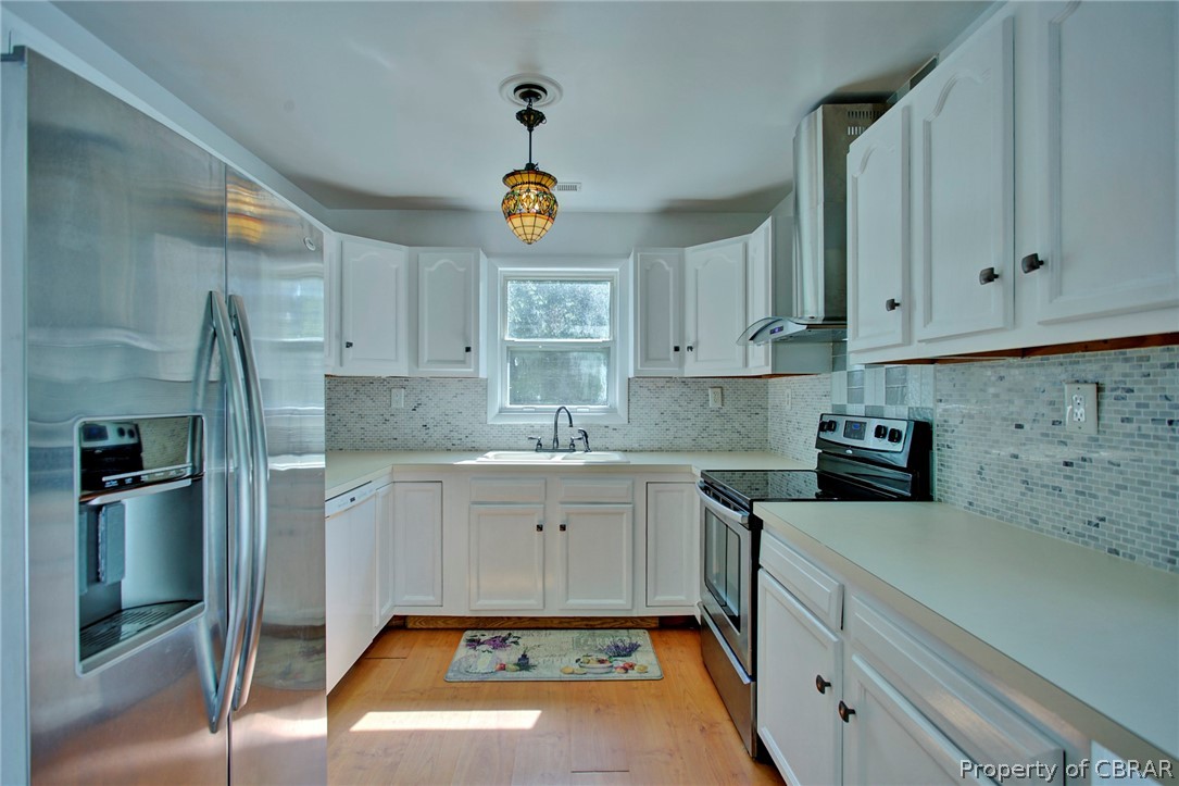3464 Severn River Road Hayes, VA 23072 - Photo 13 of 30 Kitchen