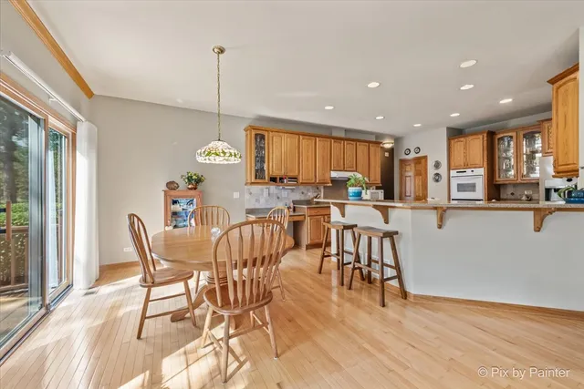 $448,900 | 4051 Willow View Drive, Lake In The Hills, IL 60156