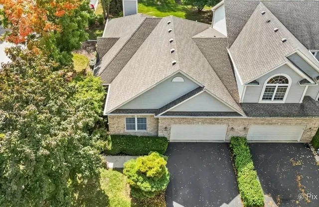 $448,900 | 4051 Willow View Drive, Lake In The Hills, IL 60156