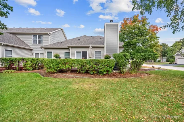 $448,900 | 4051 Willow View Drive, Lake In The Hills, IL 60156