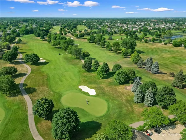 $448,900 | 4051 Willow View Drive, Lake In The Hills, IL 60156