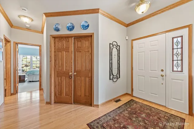 $448,900 | 4051 Willow View Drive, Lake In The Hills, IL 60156