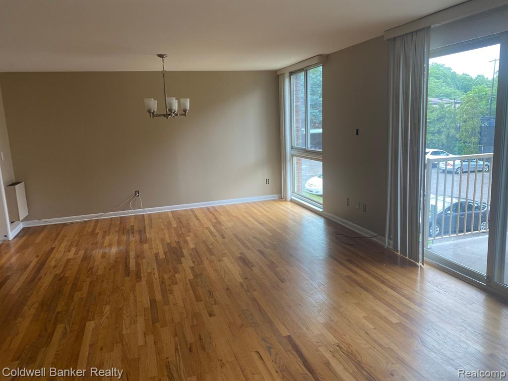 4045 West Maple Road, Unit 202 Bloomfield Hills, MI 48301 - Photo 22 of 23