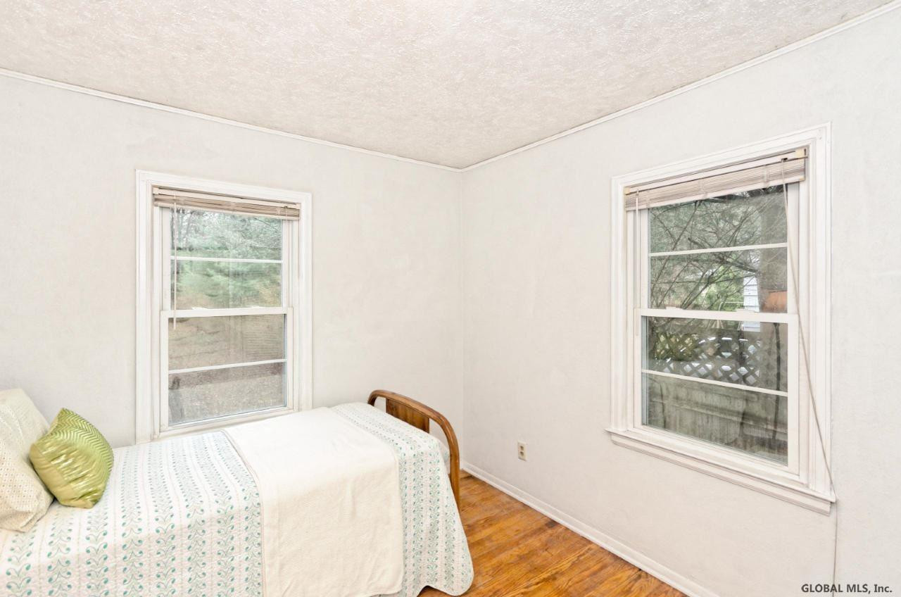 16 Wellington Road Bethlehem, NY 12054 - Photo 8 of 15 Photo 8