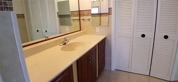 $3,800 | 4397 Harbor Hills Drive, Largo, FL 33770