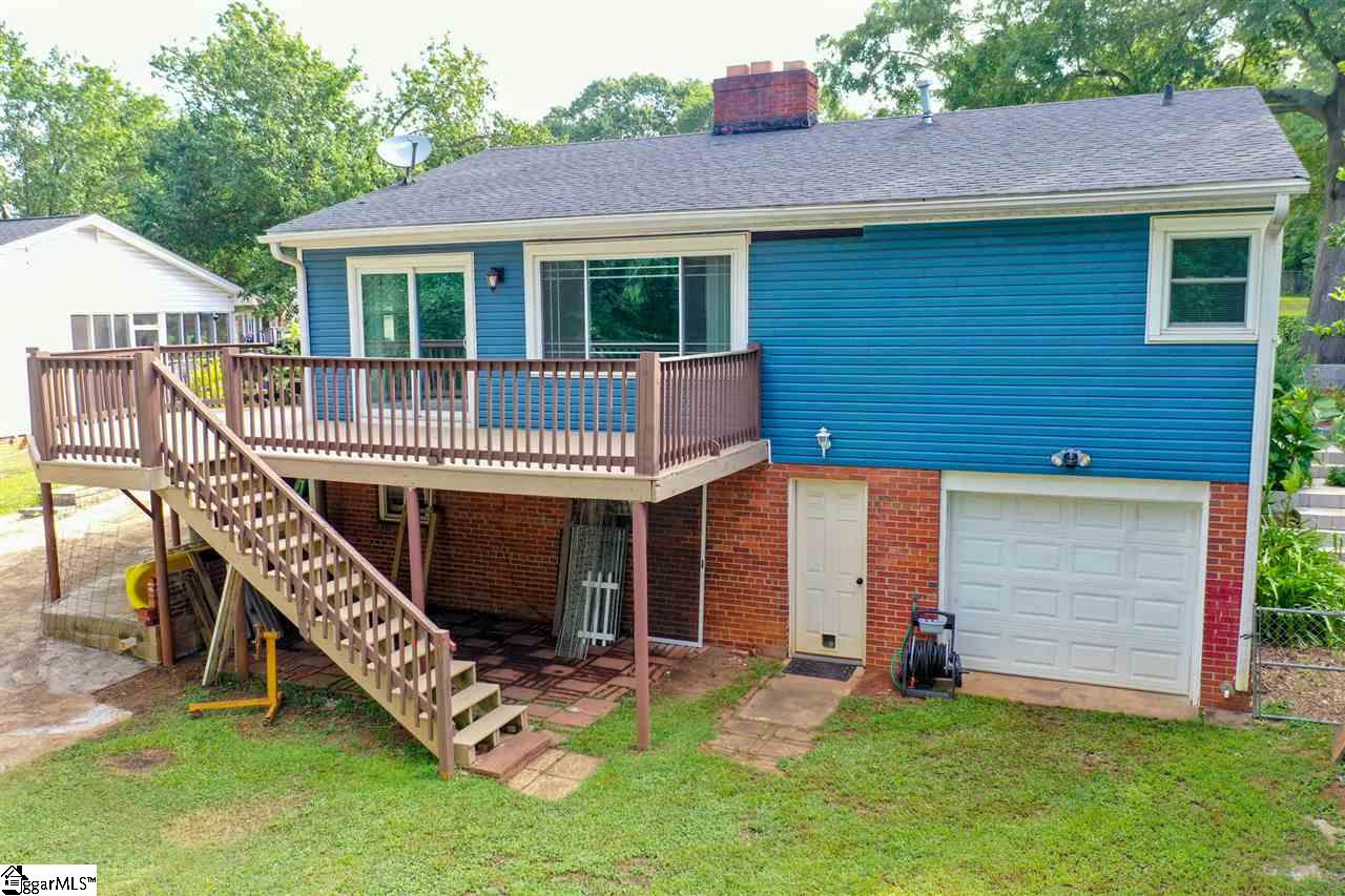 104 Robin Hood Road Greenville, SC 29607 - Photo 16 of 24