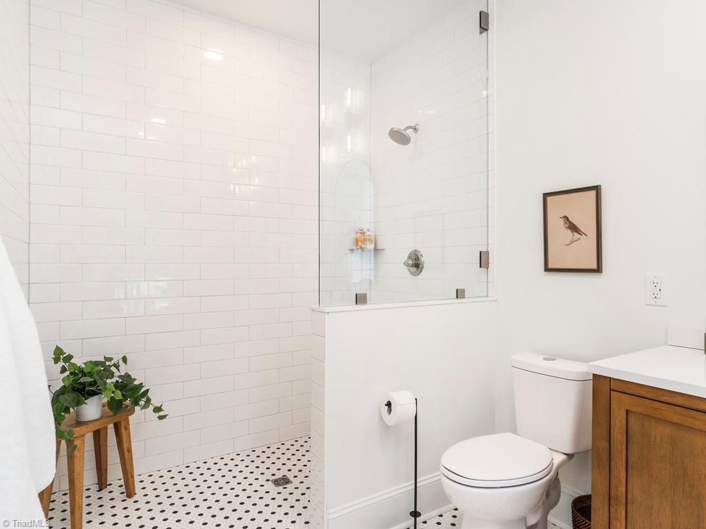 808 West Willowbrook Drive Burlington, NC 27215 - Photo 19 of 36