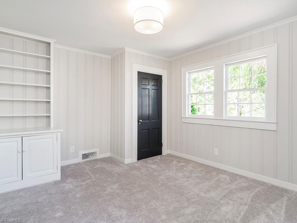 808 West Willowbrook Drive Burlington, NC 27215 - Photo 28 of 36