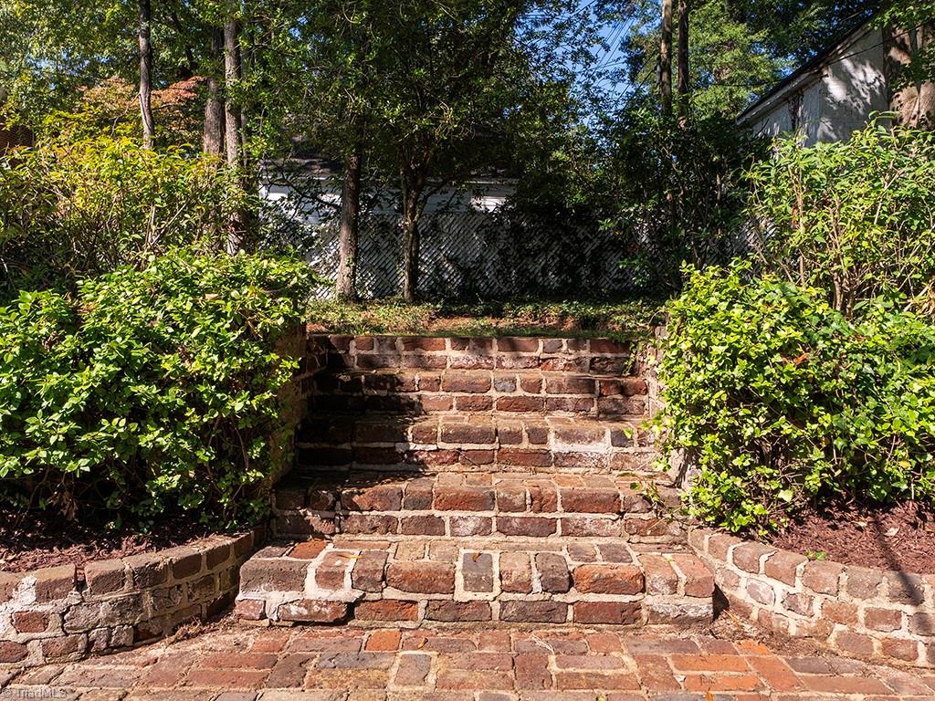 808 West Willowbrook Drive Burlington, NC 27215 - Photo 36 of 36