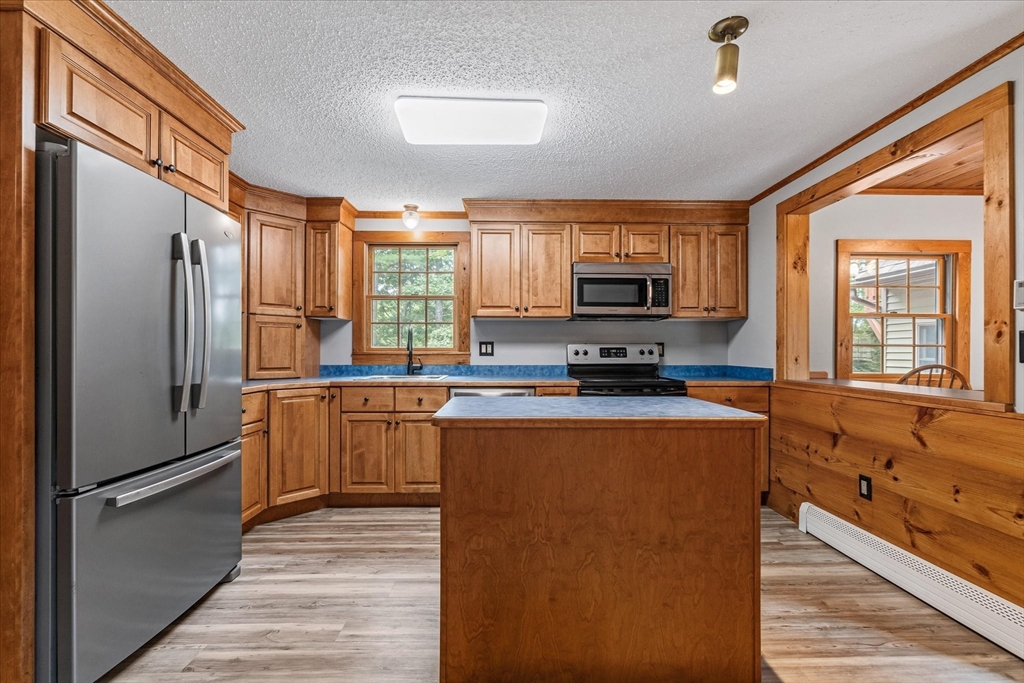 481 Hubbardston Road Templeton, MA 01468 - Photo 13 of 42