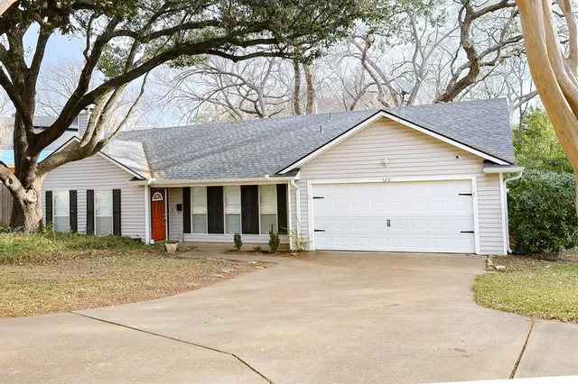 $3,800 | 740 Peavy Road, Dallas, TX 75218