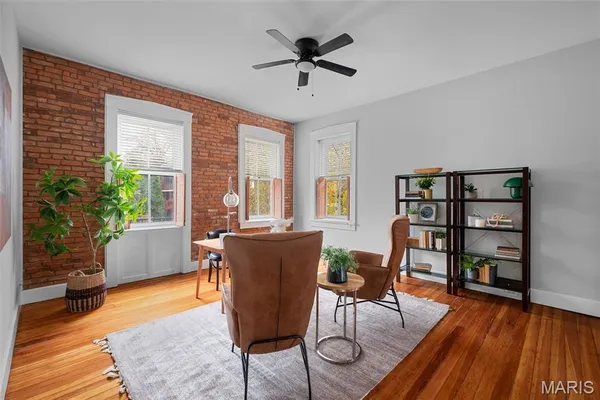 $529,900 | 2406 South 13th Street, St. Louis, MO 63104