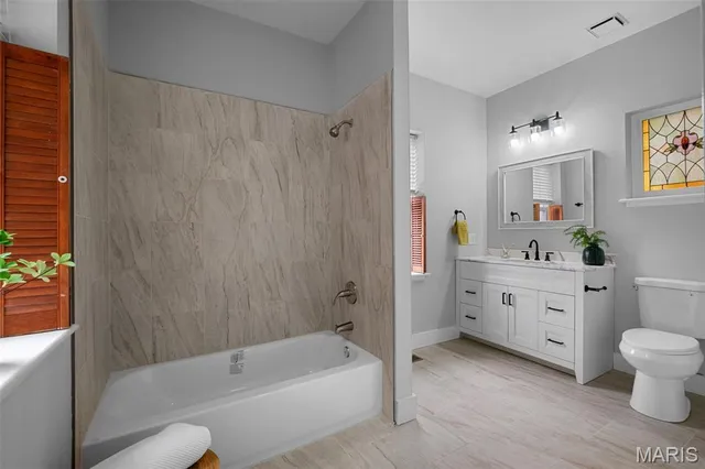 $560,000 | 2406 South 13th Street, St. Louis, MO 63104