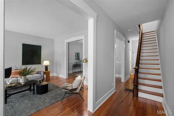 $529,900 | 2406 South 13th Street, St. Louis, MO 63104