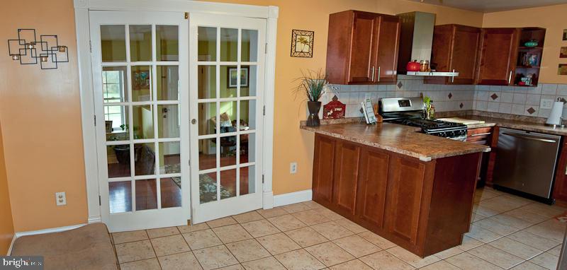 921 Rohrerstown Road Lancaster, PA 17601 - Photo 12 of 26 Gallery Image 12