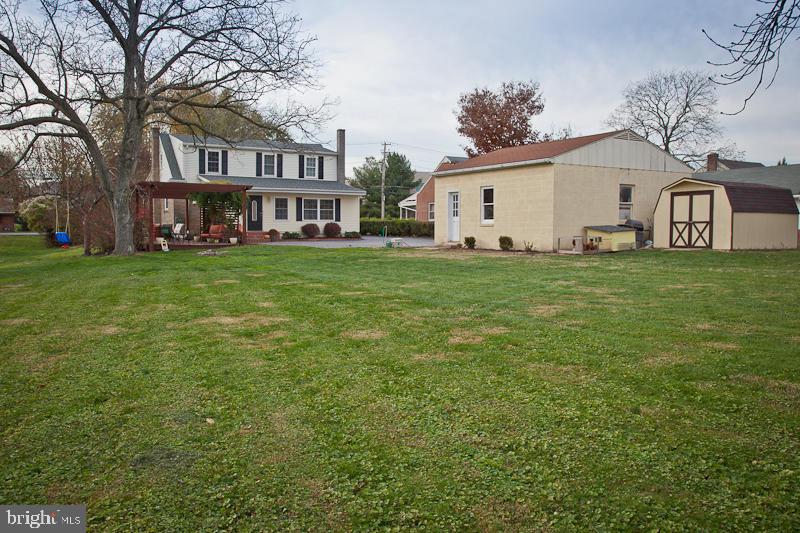 921 Rohrerstown Road Lancaster, PA 17601 - Photo 3 of 26 Gallery Image 3