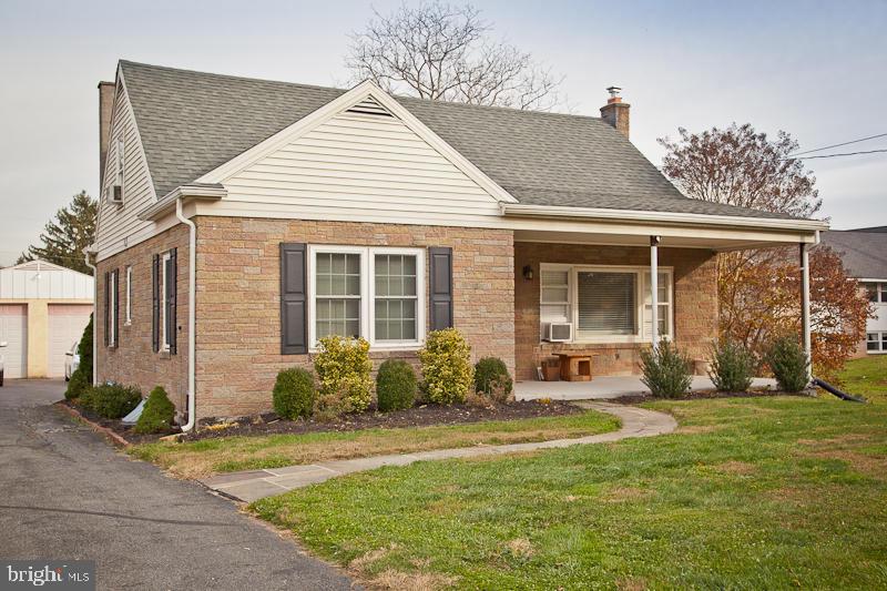 921 Rohrerstown Road Lancaster, PA 17601 - Photo 6 of 26 Gallery Image 6