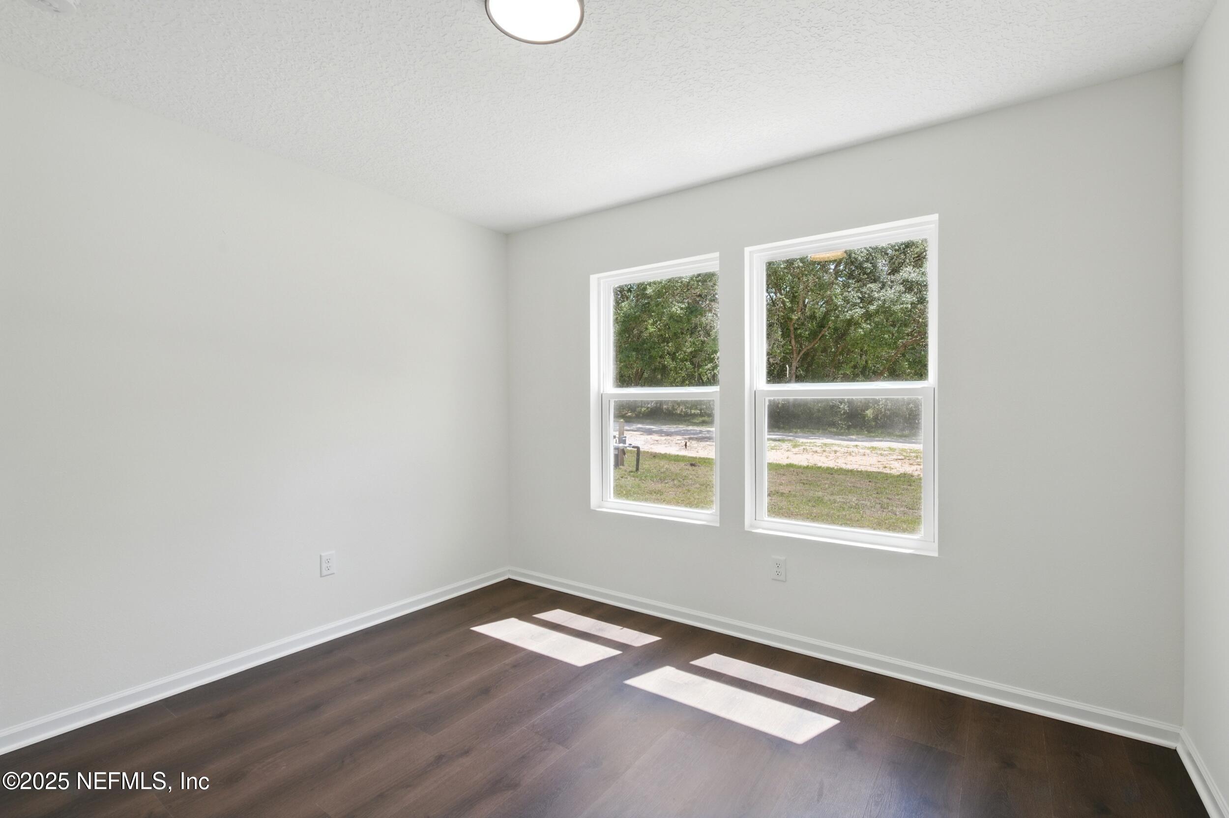 325 Rustic Road Satsuma, FL 32189 - Photo 7 of 22 photo_004