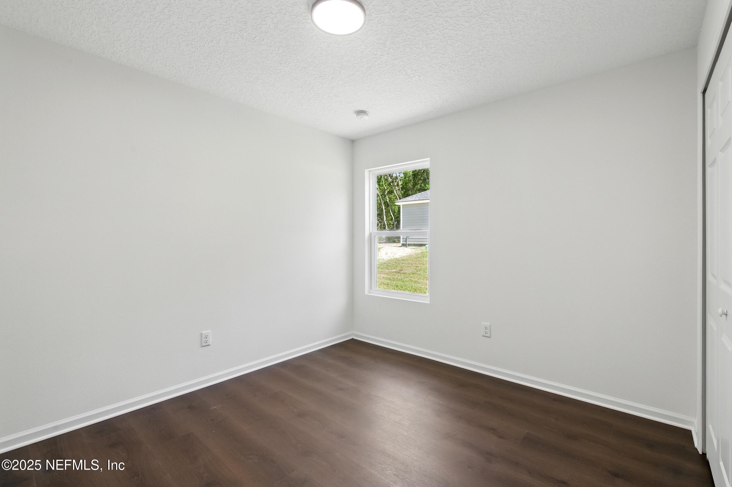325 Rustic Road Satsuma, FL 32189 - Photo 10 of 22 photo_006