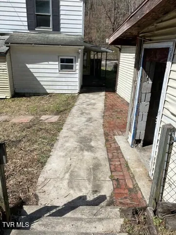 $75,000 | 5332 Stonega Road, Appalachia, VA 24216