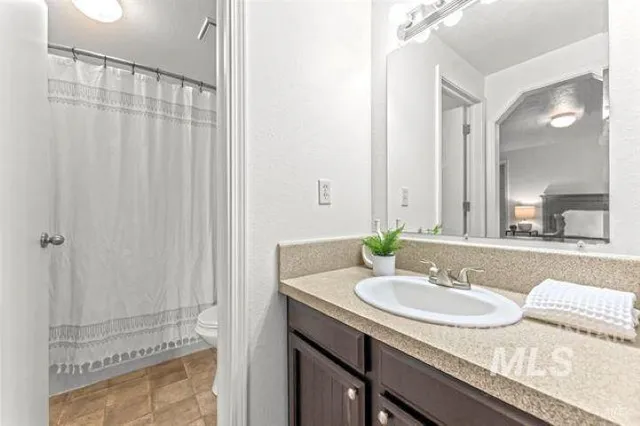 $2,100 | 2481 West Rebecca Way, Meridian, ID 83646