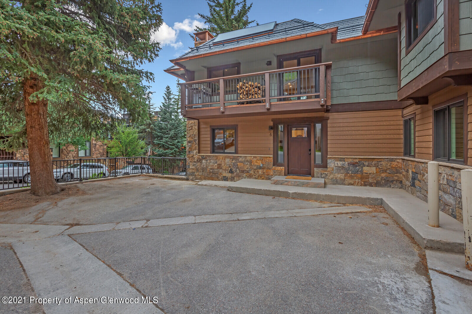 650 South Monarch Street, Unit 6 Aspen, CO 81611 - Photo 23 of 28 a view of a house with a outdoor space