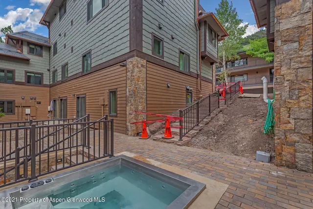 $30,000 | 650 South Monarch Street, Unit 6, Aspen, CO 81611
