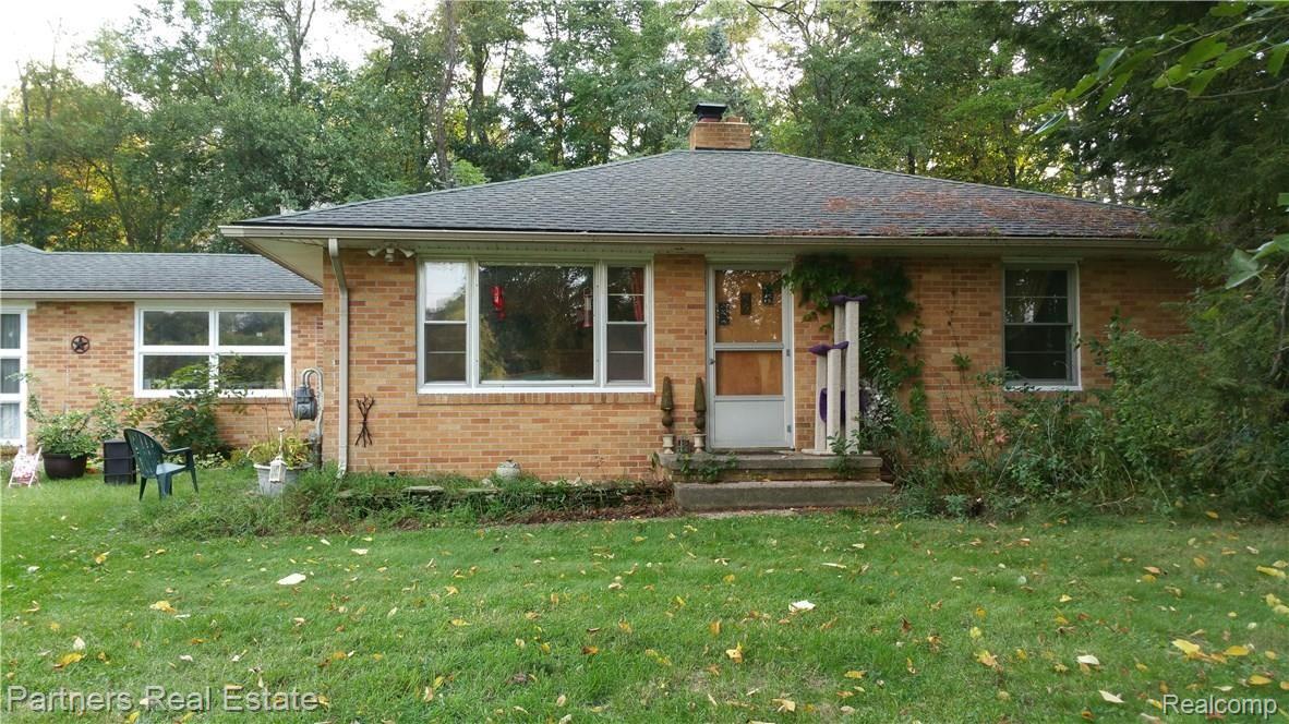 7273 Hamburg Road Brighton, MI 48116 - Photo 34 of 34 20161007_172220_1476269540624.jpg