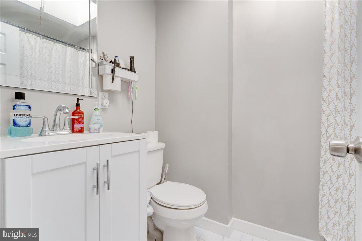 1313 Elson Road Brookhaven, PA 19015 - Photo 15 of 25 Full bathroom on second floor