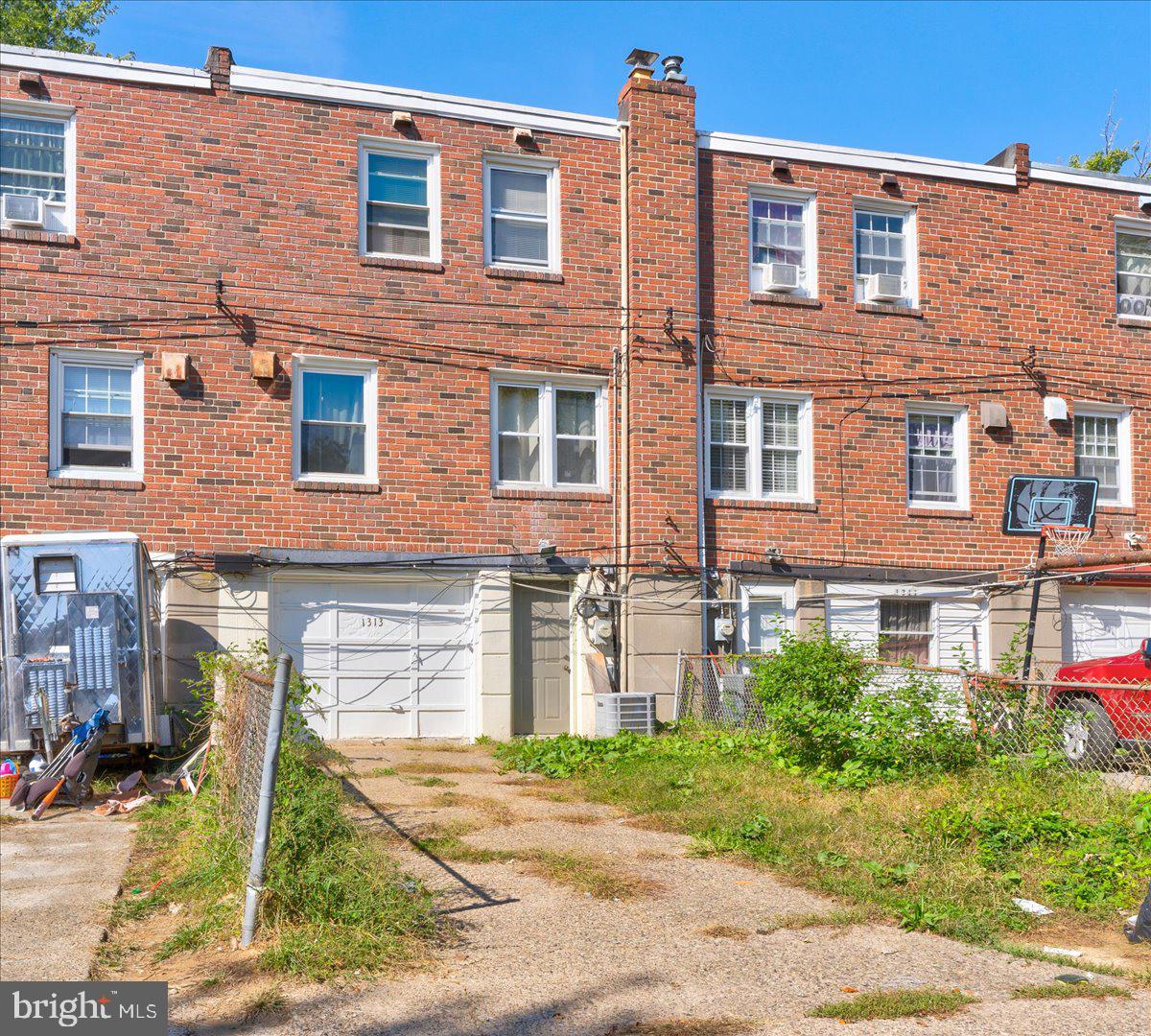 1313 Elson Road Brookhaven, PA 19015 - Photo 25 of 25 Private parking in the back