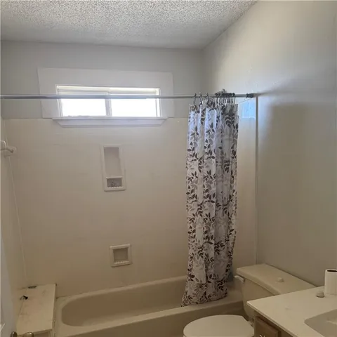 $1,975 | 4526 Belle Drive, Metairie, LA 70006