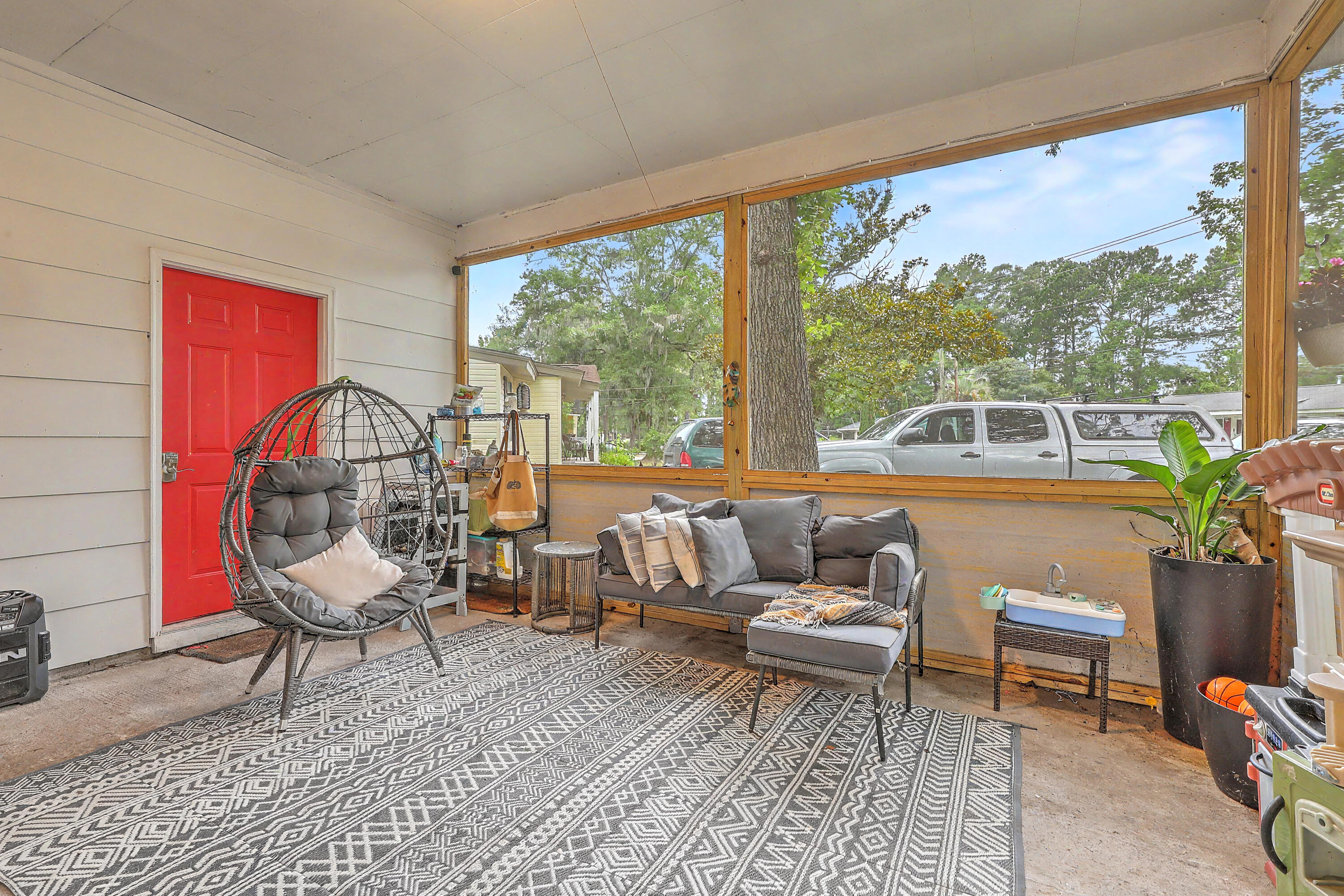 882 Savage Road Charleston, SC 29414 - Photo 4 of 39