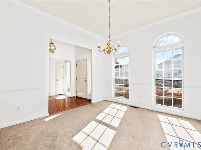 a view of livingroom with windows