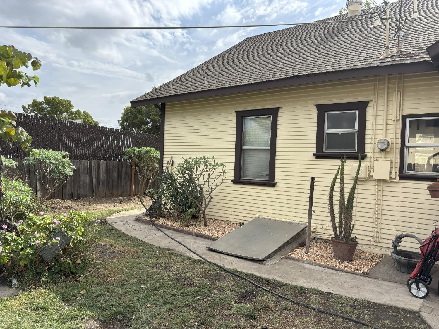 718 6th Street Modesto, CA 95354 - Photo 9 of 46