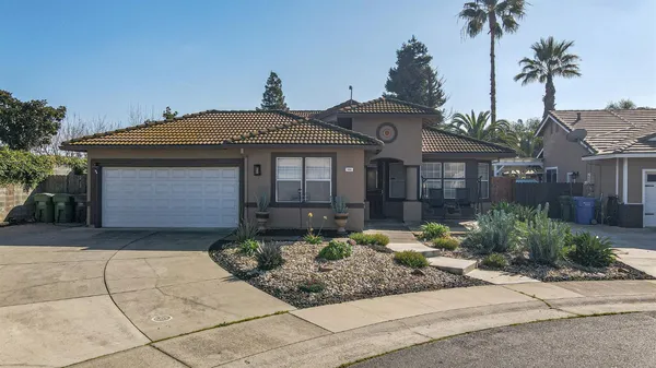 $699,000 | 994 Colmore Court, Galt, CA 95632