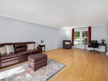 $749,900 | 113 Oak Street, Elmhurst, IL 60126
