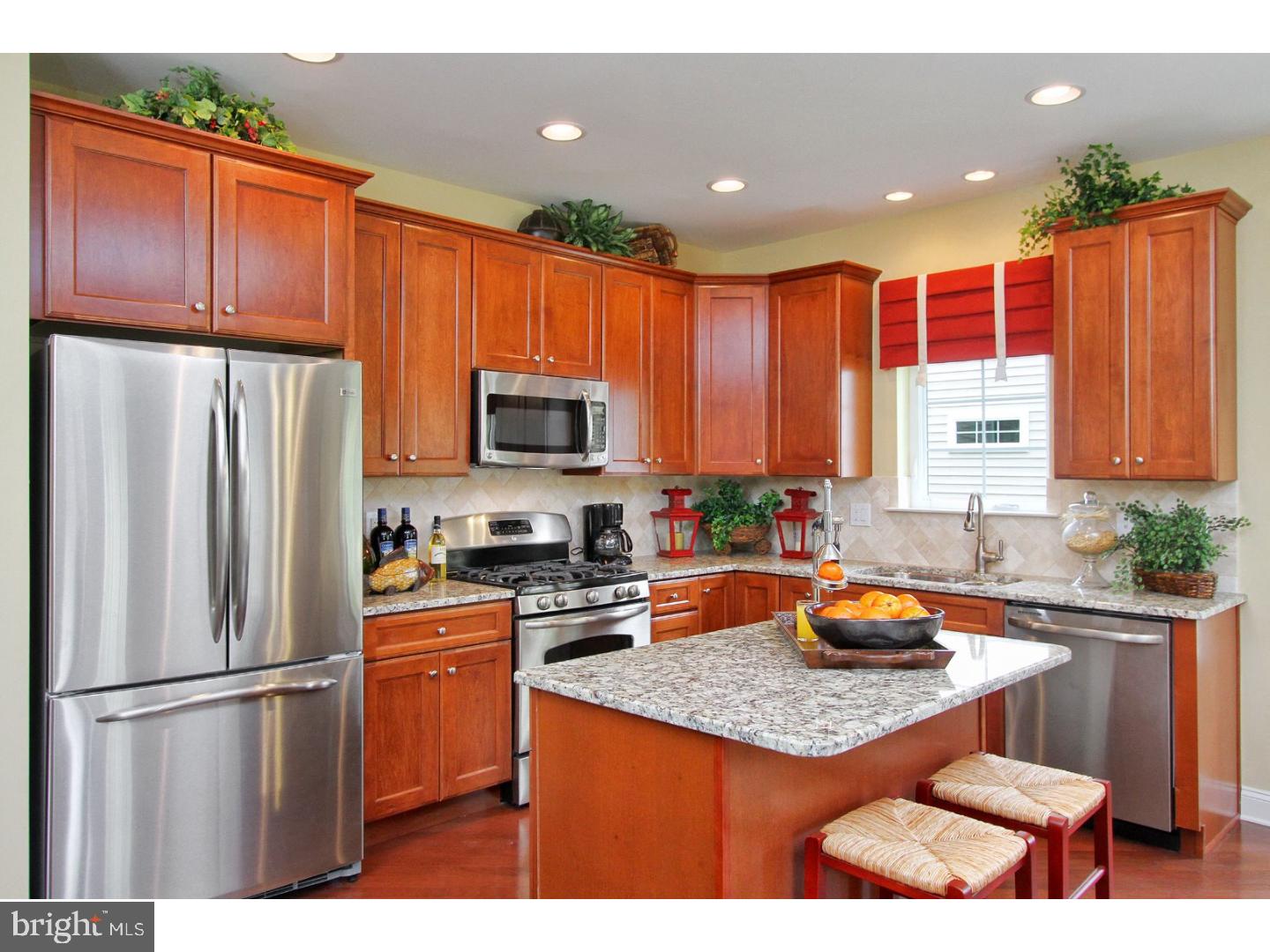 174 Field Loop Glassboro, NJ 08028 - Photo 3 of 20 Gallery Image 3