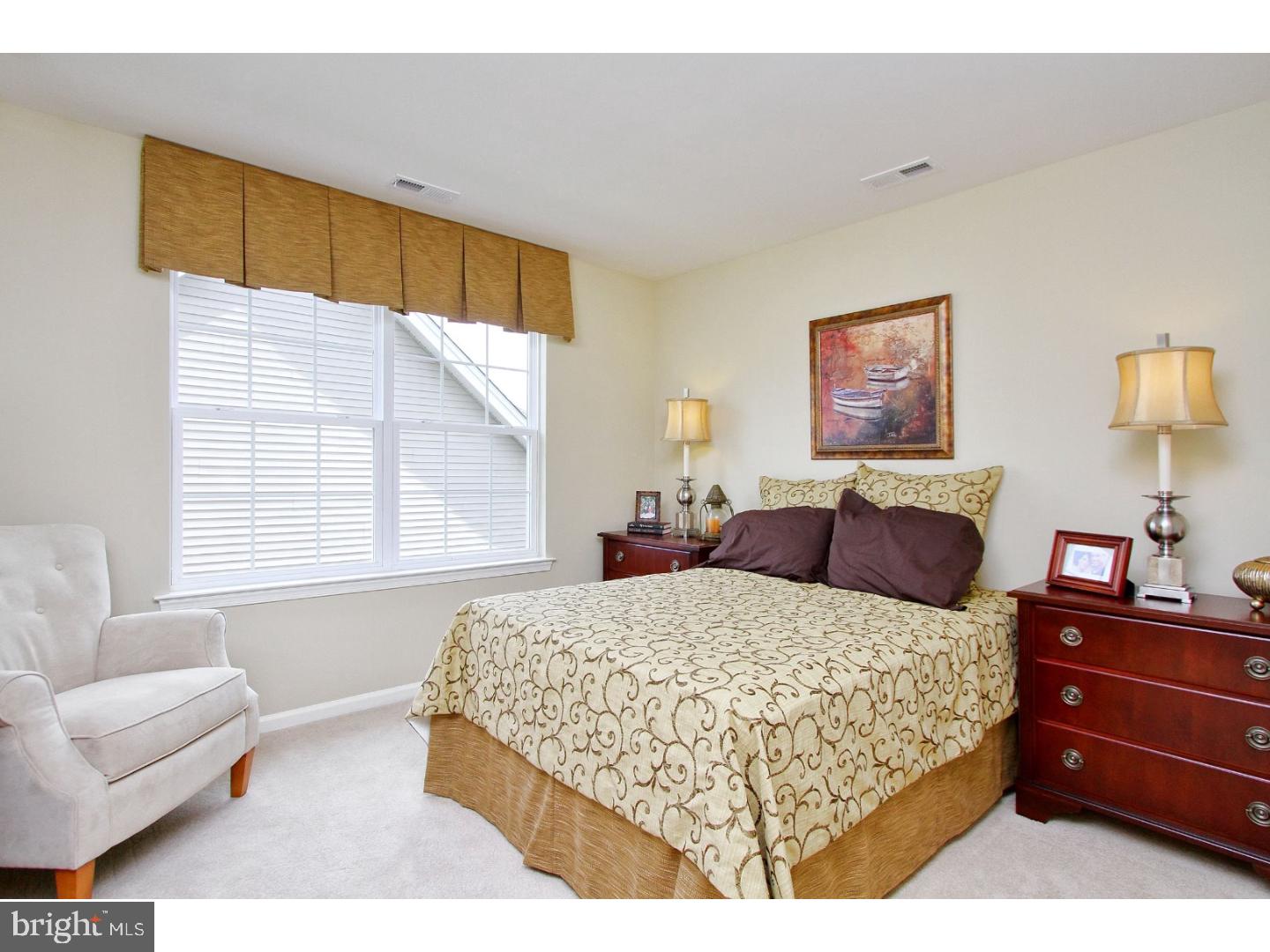 174 Field Loop Glassboro, NJ 08028 - Photo 9 of 20 Gallery Image 9